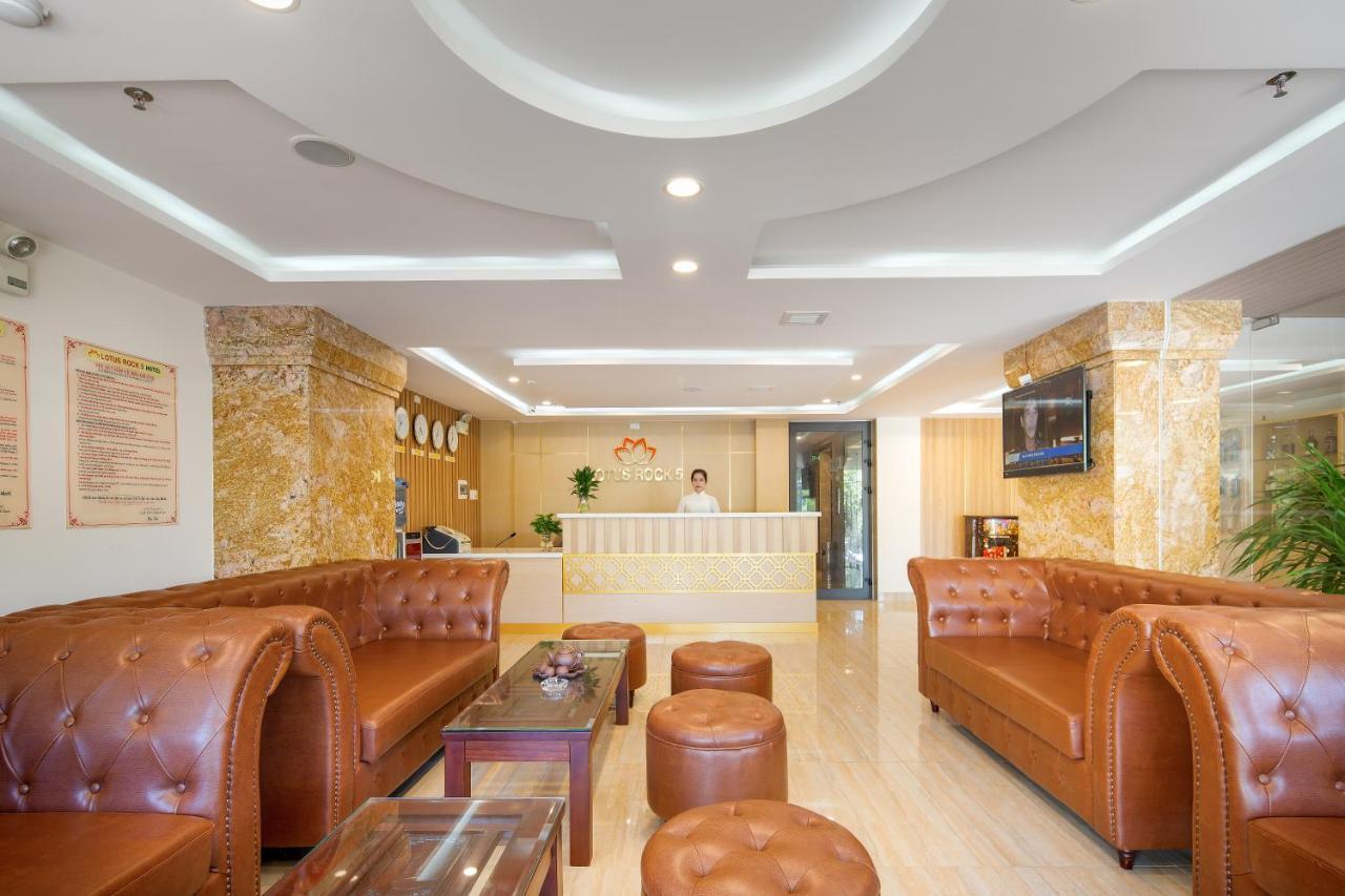 Lotus Rock 05 Hotel Danang Exterior photo