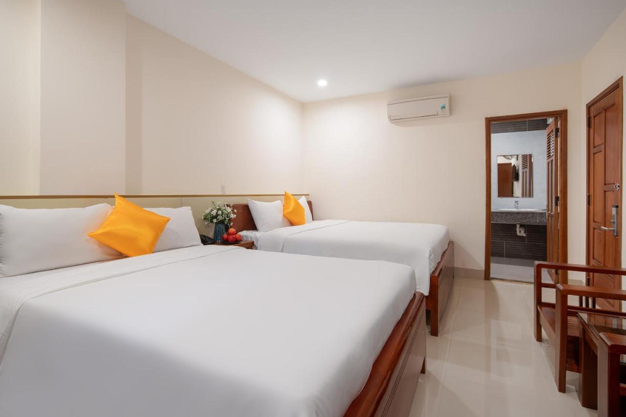 Lotus Rock 05 Hotel Danang Exterior photo